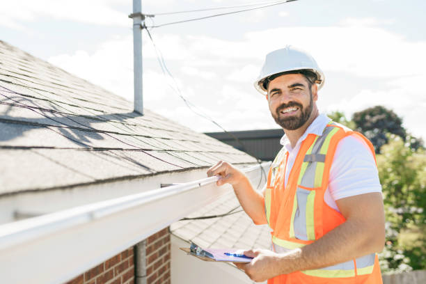 Best Roof Gutter Cleaning  in Country Squire Lakes, IN